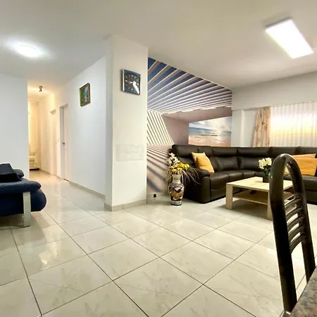 Sol Cristianos Villa