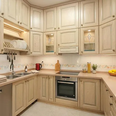 Grand Blue Horizon In Cristianos, Ocean-facing, Private Garden And Parking Villa *